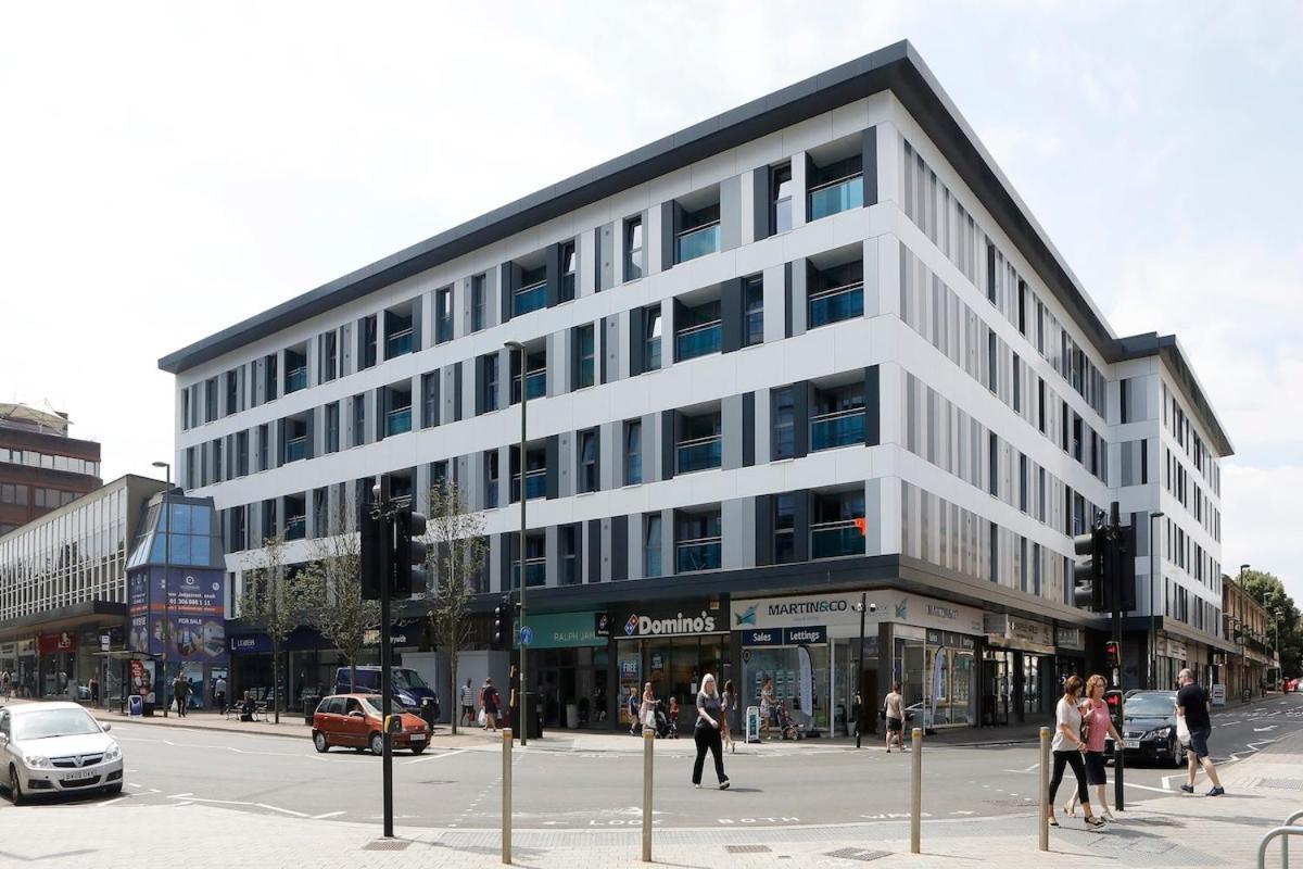 Redhill Queensgate - Modern 1 Bedroom Apartment Екстериор снимка